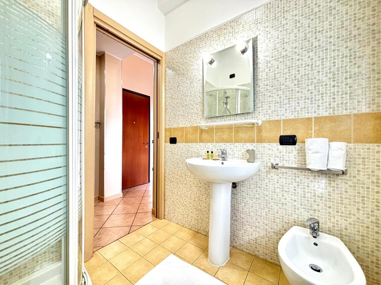 Amati Policlinic Monza Apartment ภายนอก รูปภาพ