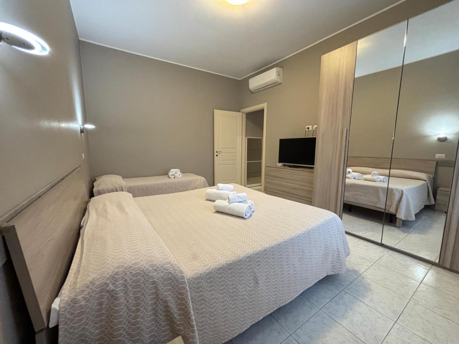 Amati Policlinic Monza Apartment ภายนอก รูปภาพ